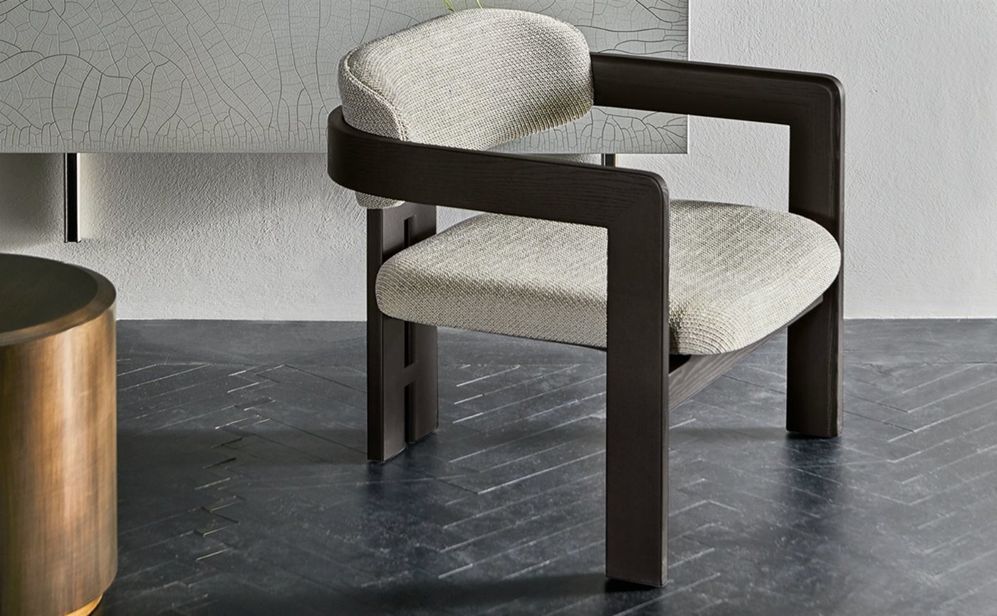 Gallotti & Radice 0417 armchair sfeer.jpg