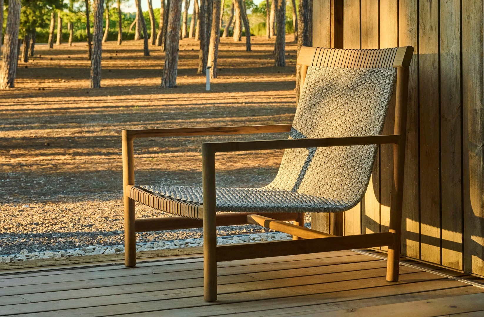 Tribu Amanu stoel eetstoel dining chair tafel table HORA Barneveld 11.jpg