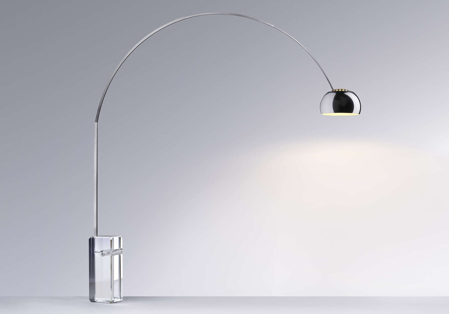 Arco K 2022 Limited Edition _ Flos _ Light Light 2000x1400 px.jpg