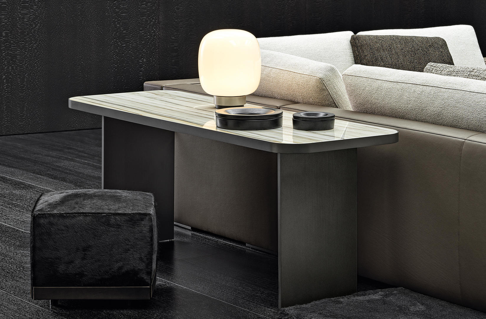 Clive table minotti.jpg