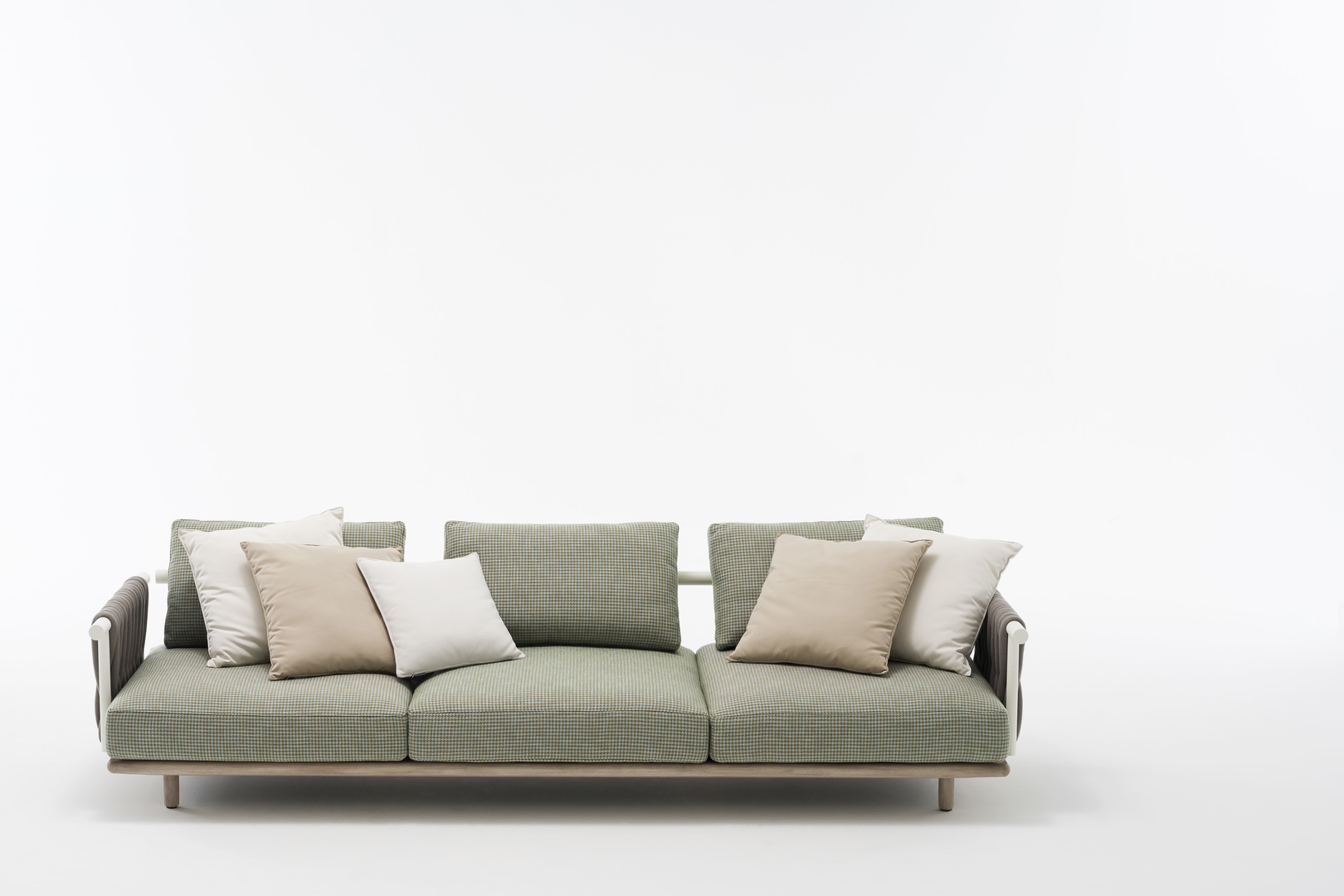 C_IMG_RODA_EDEN_sofas_still_life_01_20190325.jpg