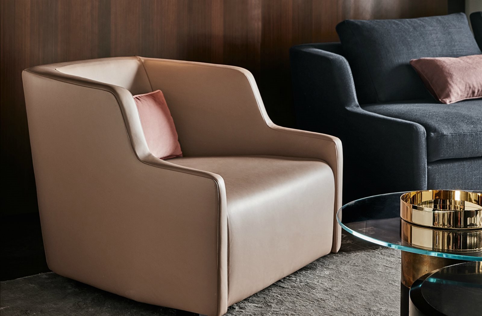 Gallotti & Radice First Poltrona armchair sfeer.jpg