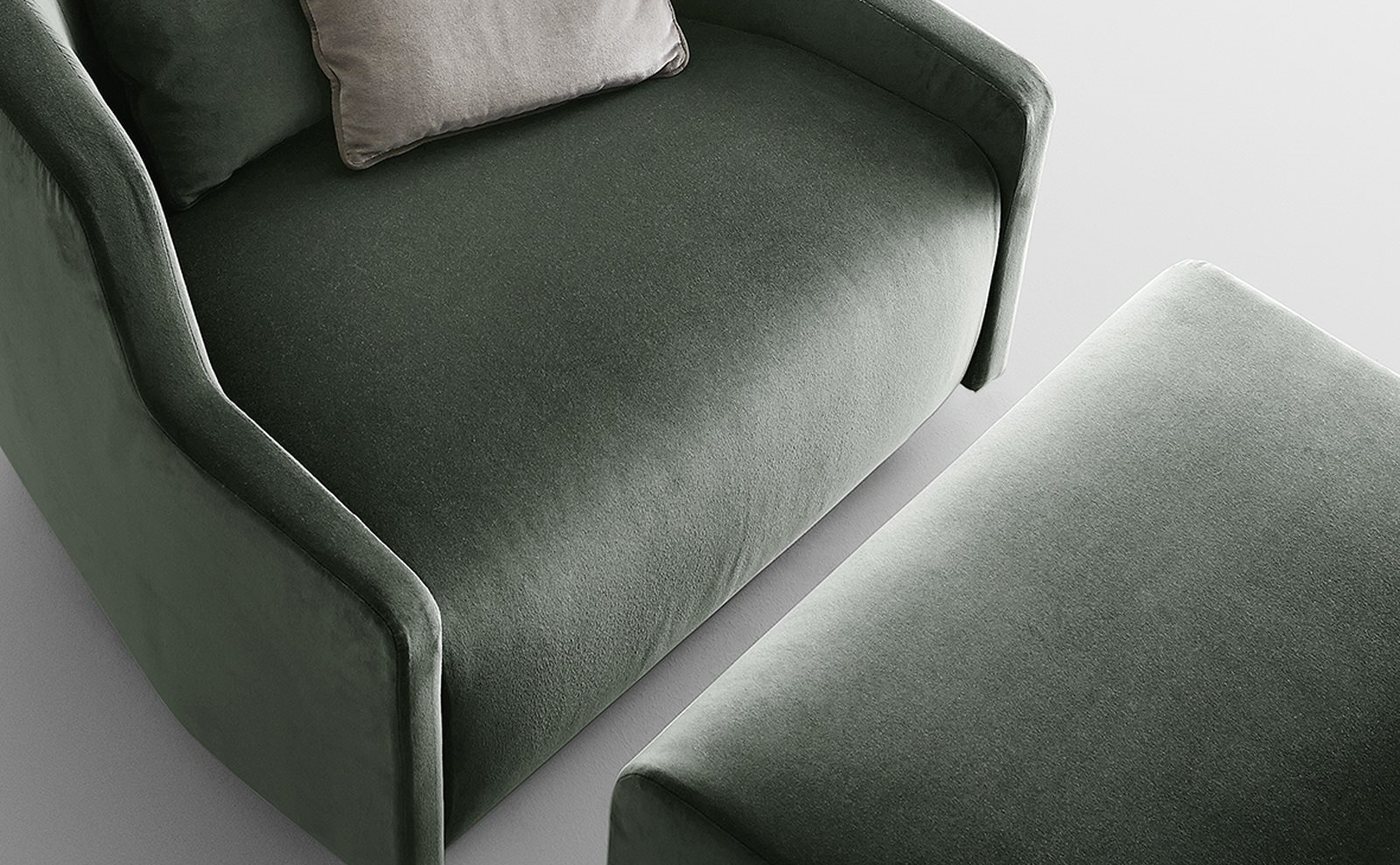 Gallotti & Radice First Poltrona armchair sfeer 2.jpg