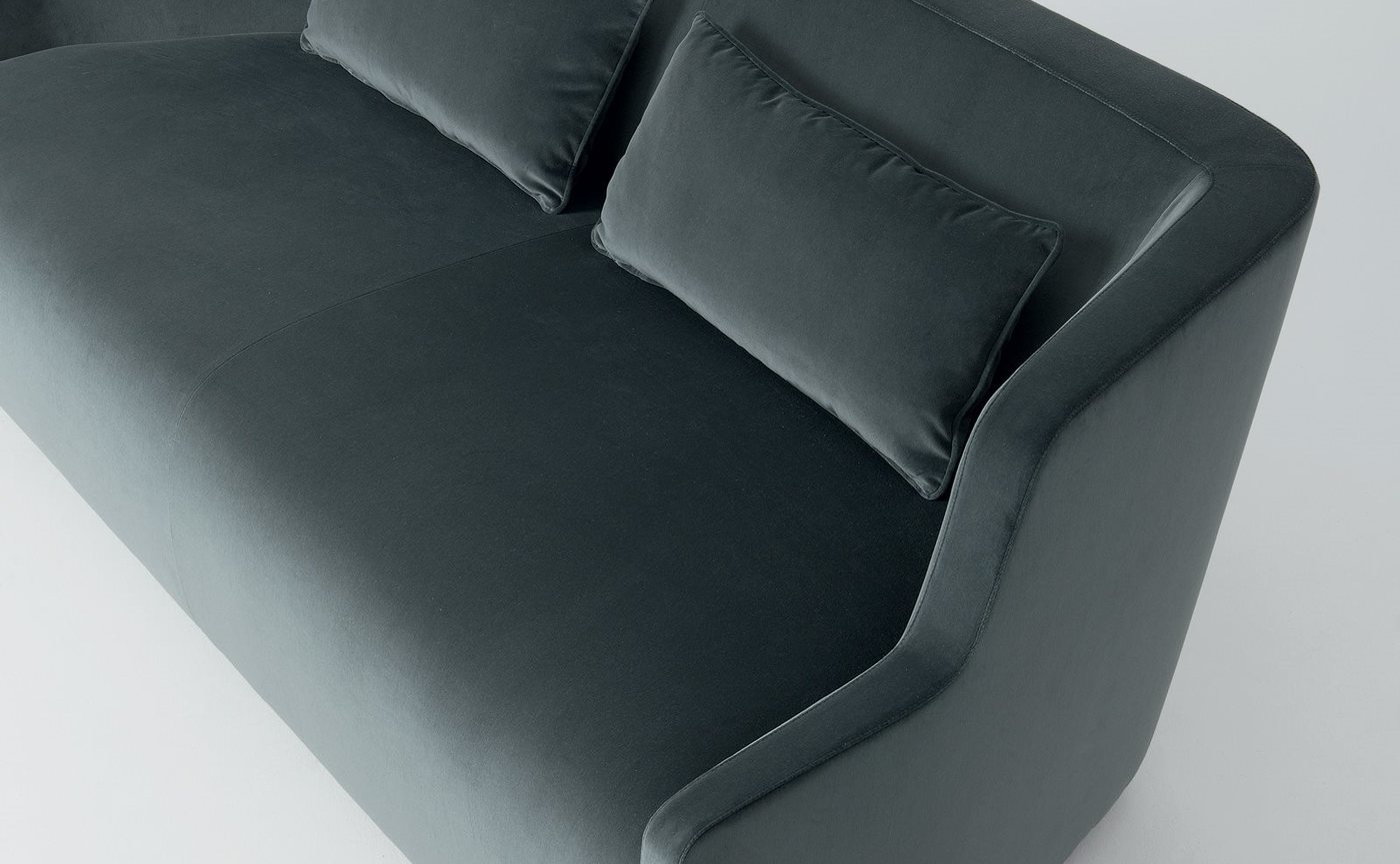 Gallotti & Radice First sofa 2.jpg