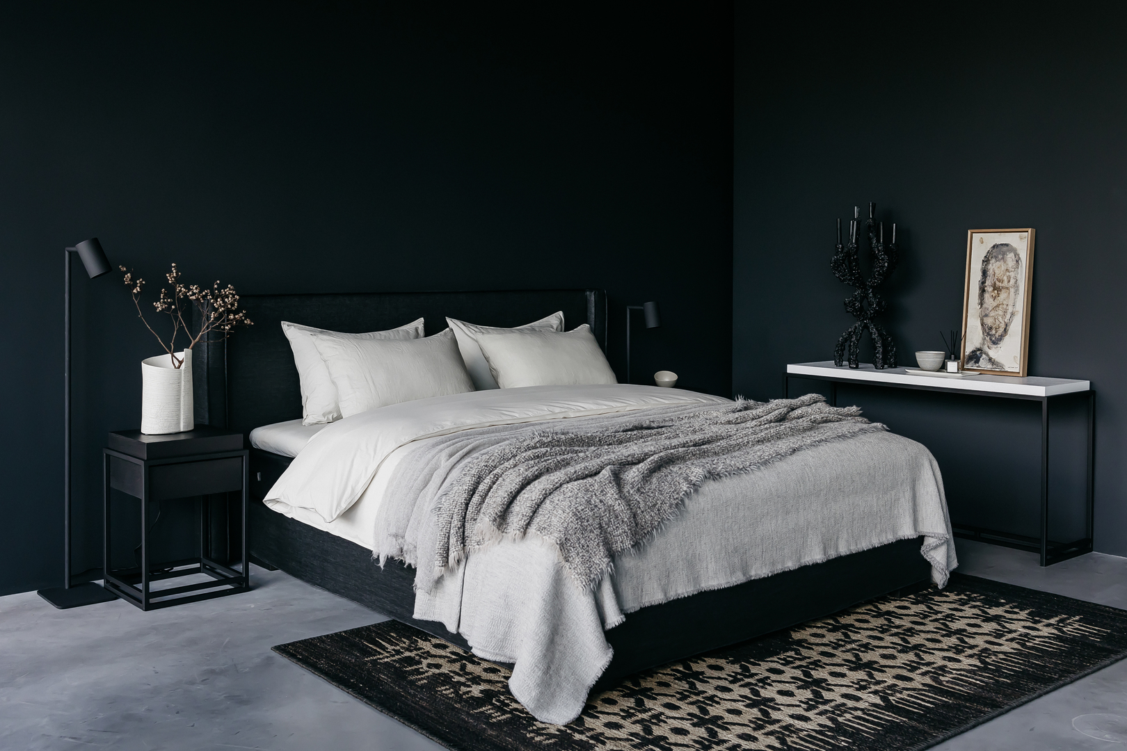 Nilson Beds � Marseille - Rubelli Nero - Nieuw 5.jpg
