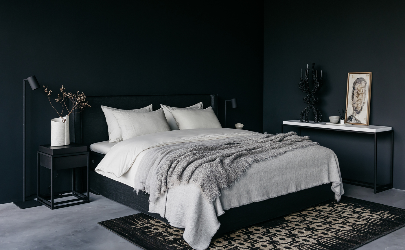 Nilson Beds � Marseille - Rubelli Nero - Nieuw 5.jpg