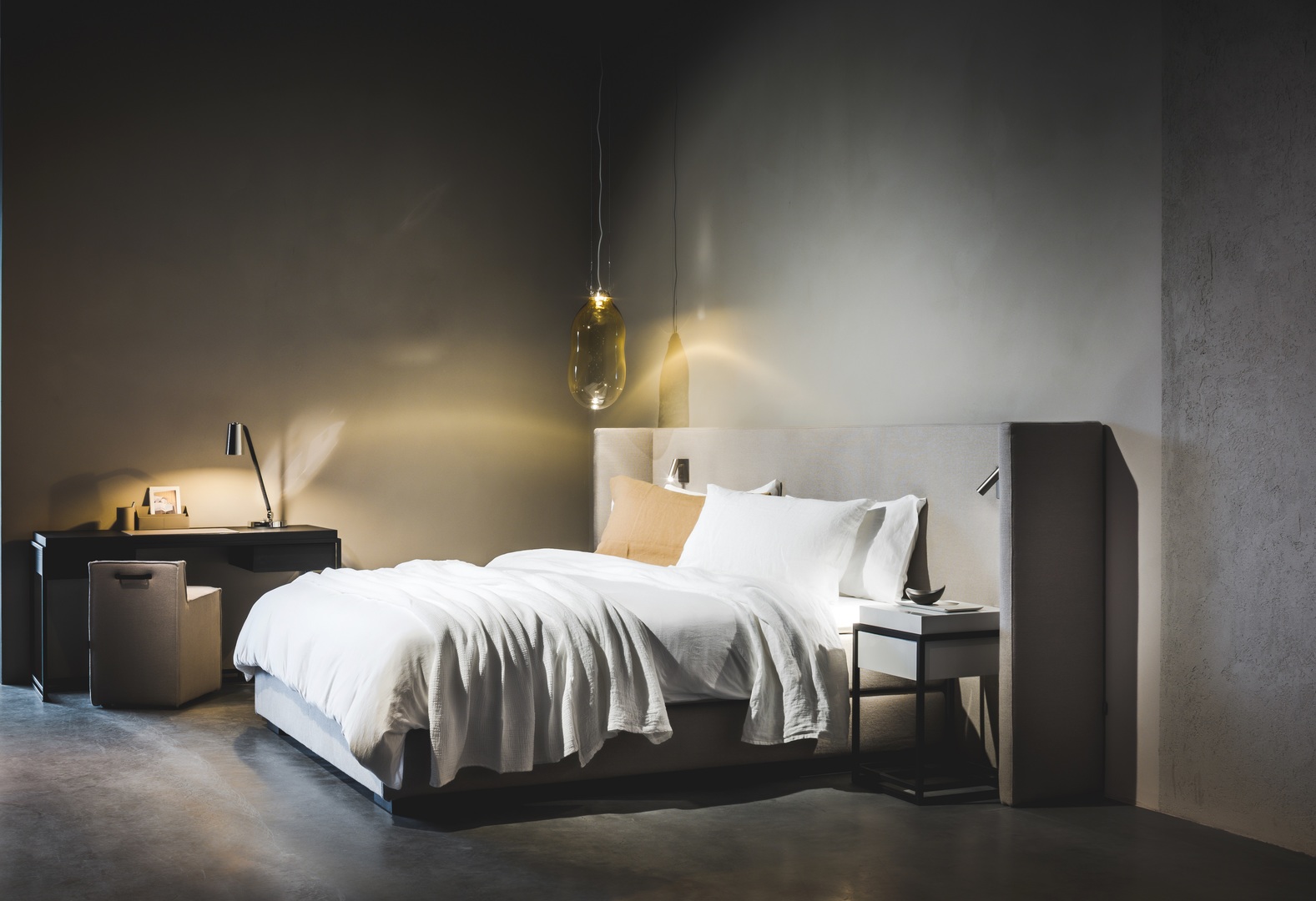 Nilson Beds - Menton Soho Jute aangesneden_HRlow.jpg