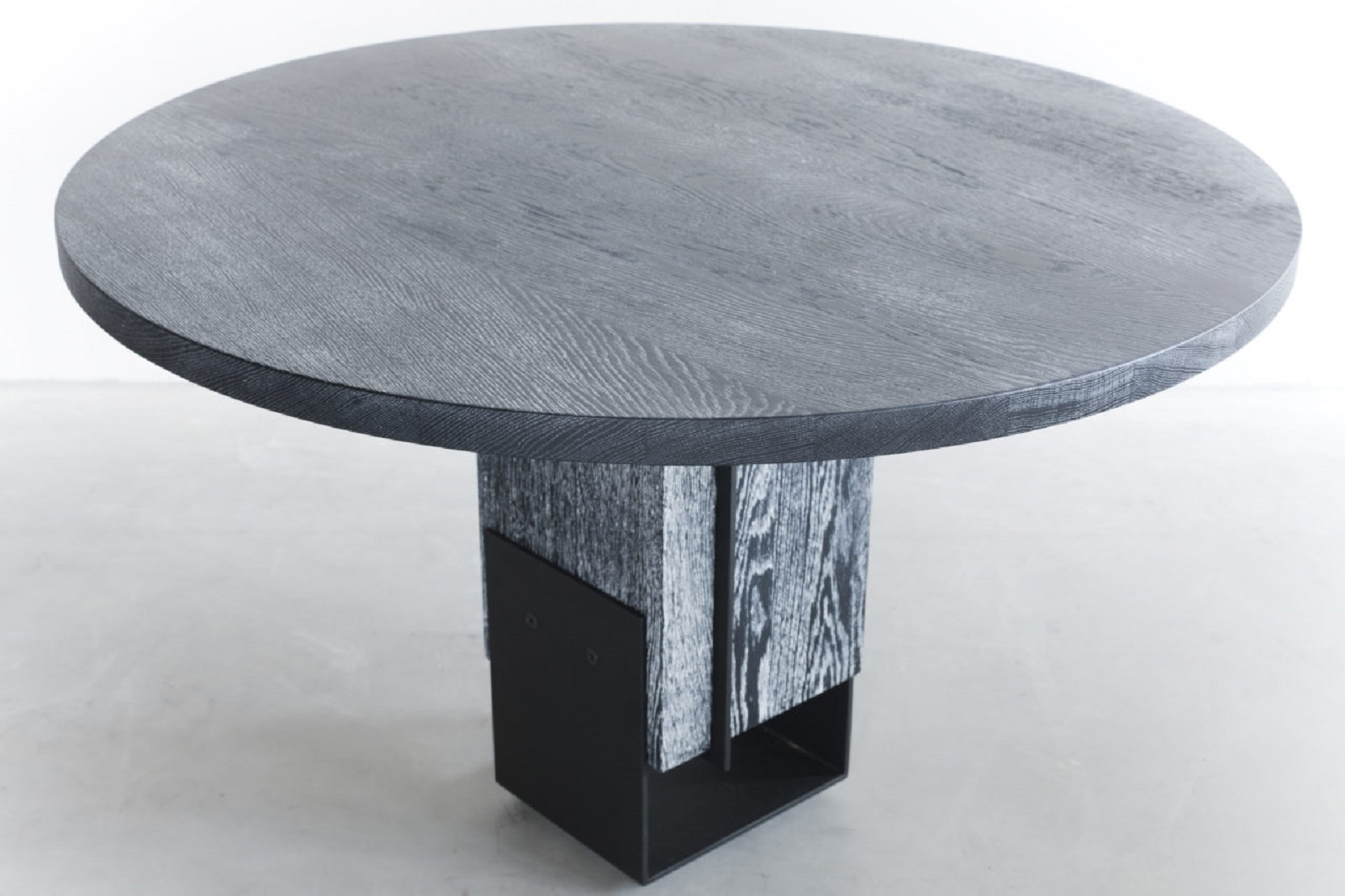 Kitale-round-dining-table-ronde-tafel-Rund-Esstisch-02-1-1280x853 groot 1.jpg