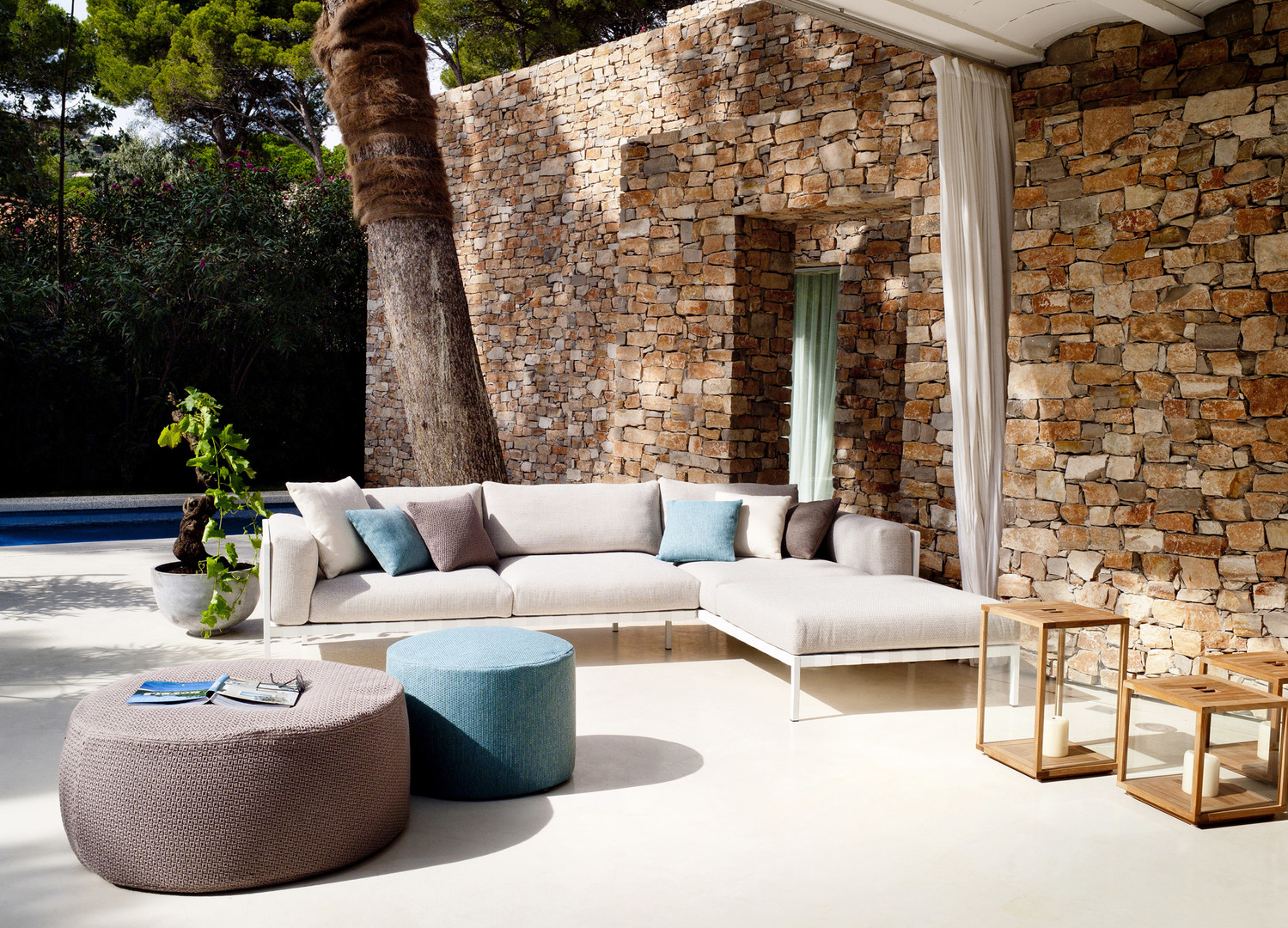 TRIBU_2013_pouf02.jpg