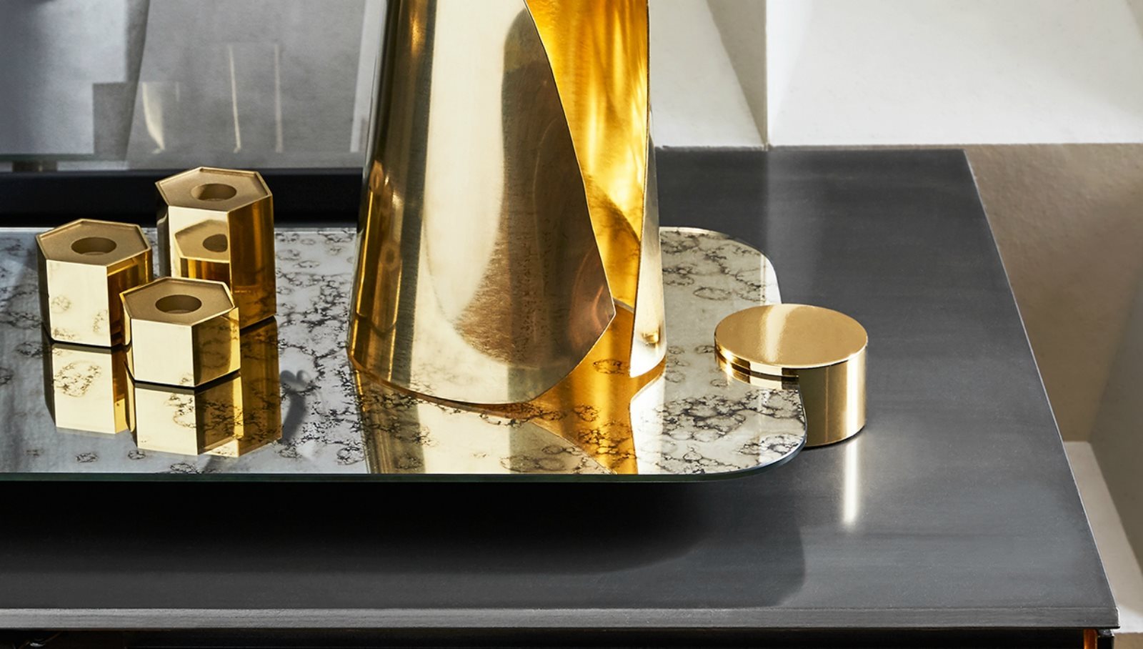 Gallotti & Radice Odetta rectangular tray sfeer.jpg