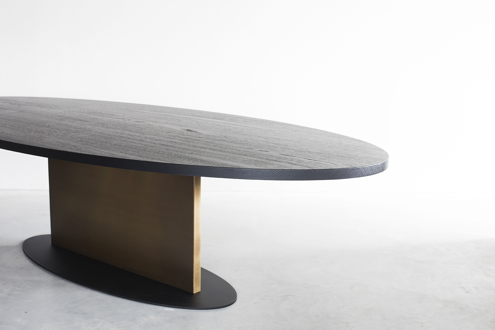 Opium oval table with brass (2).jpg