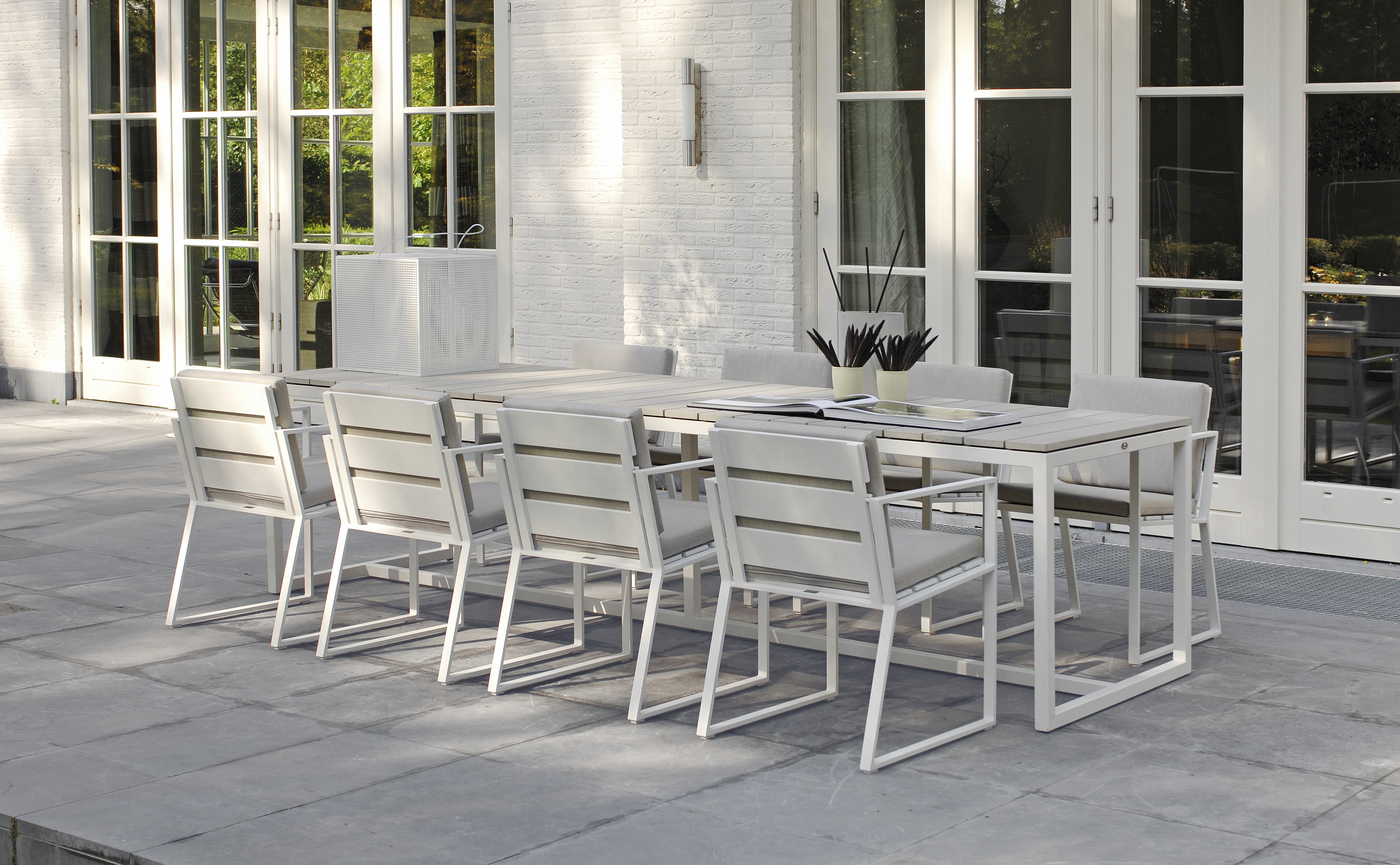 Borek Aluminium Samos chair Venice table-1.jpg
