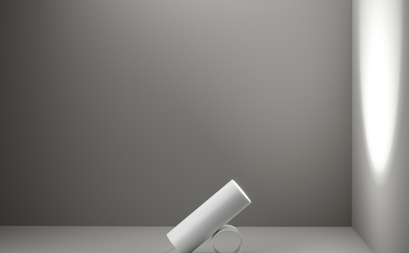 Savaru_bianco_su_fondo_posizione_B[1].jpg