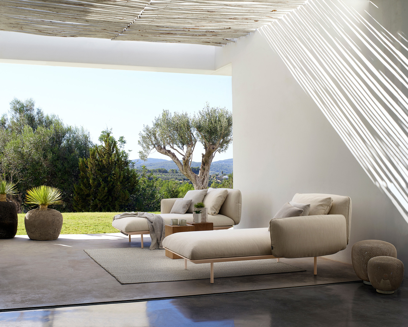 Tribu Senja meridienne modulaire bank outdoor sofa HORA Barneveld 1.jpg