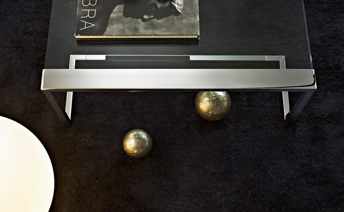 Gallotti & Radice small table Sir T32 3.jpg