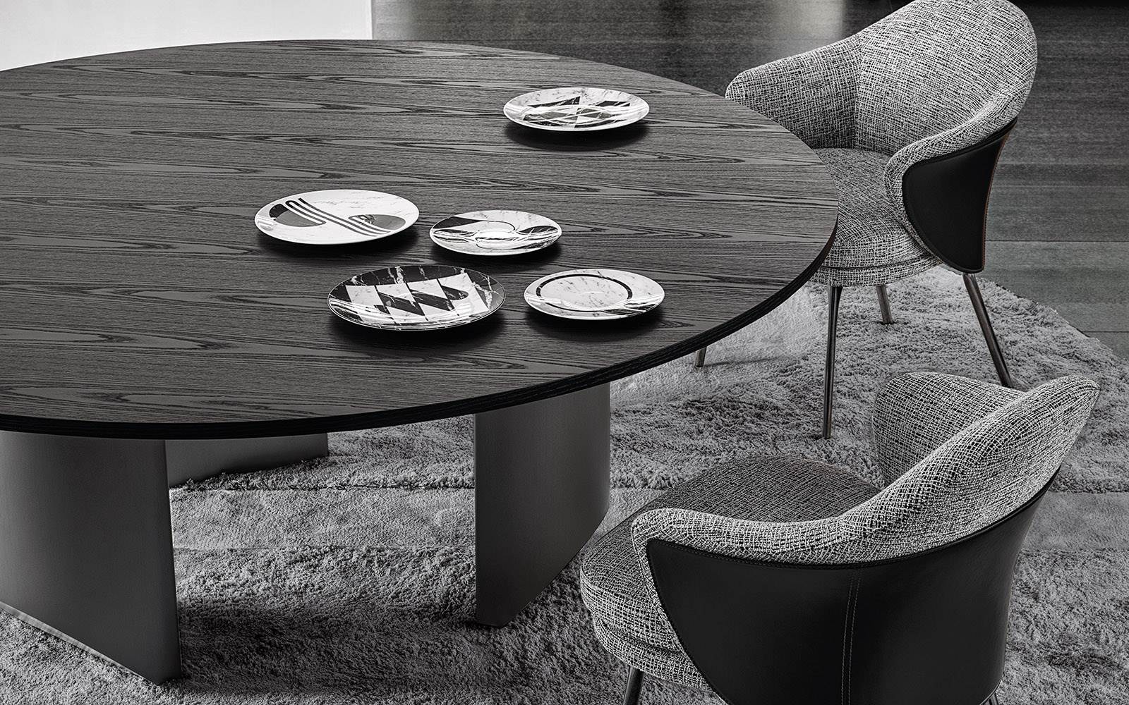 Wedge table dining minotti 4.jpg