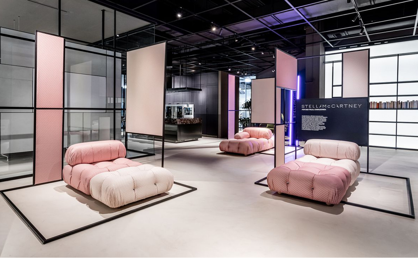 Camaleonda x Stella McCartney modulaire bank opstelling 2