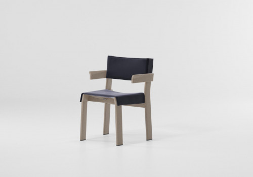 Band dining armchair