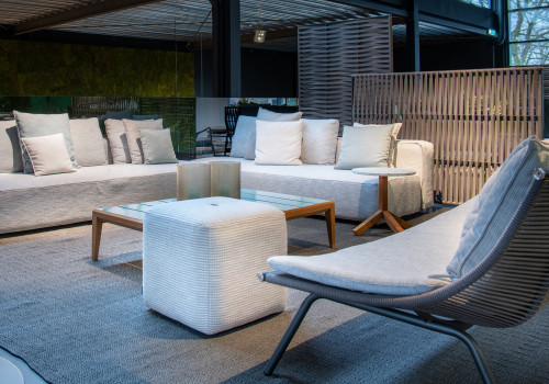 Outdoor Dandy bank - Harp fauteuil - Double poef - Teka / Root / Piper tafel - Atlas karpet
