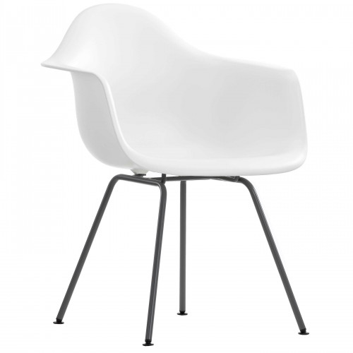 Eames Plastic Armchair DAX