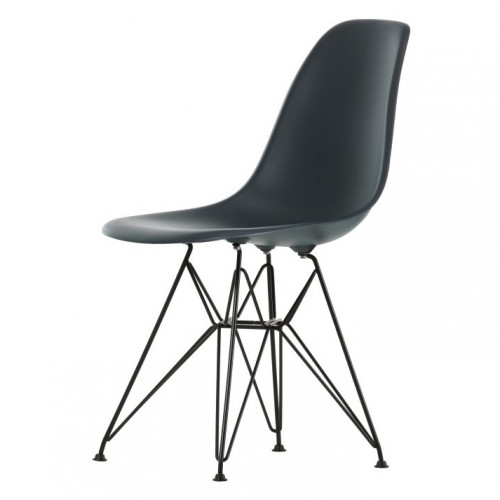 Eames Plastic Chair DSR