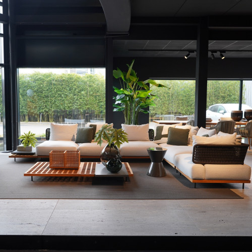 Quadrado - Cesar coffeetable - Lido cord Armchair - Warren table - IC F2 lamp - Brade Carpet