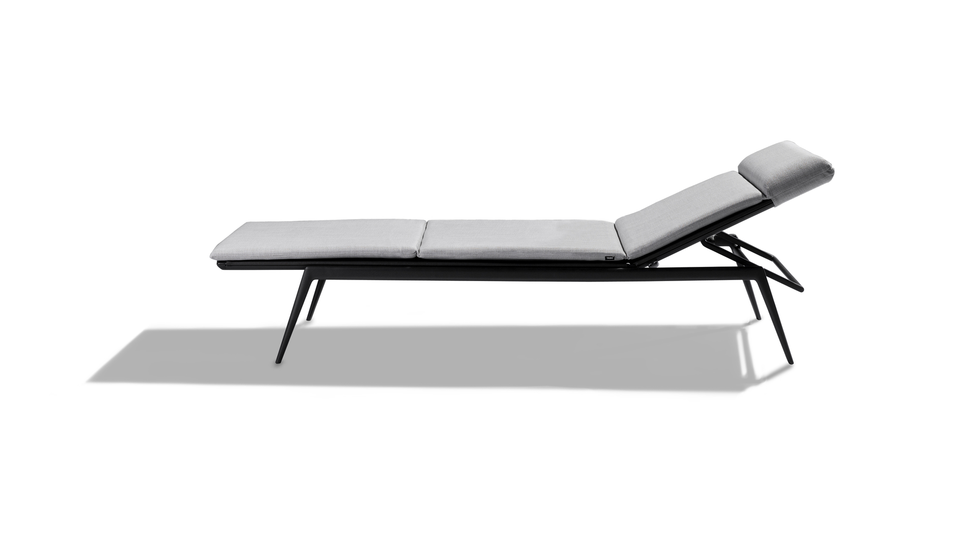 Branch light lounger side_cushion.jpg