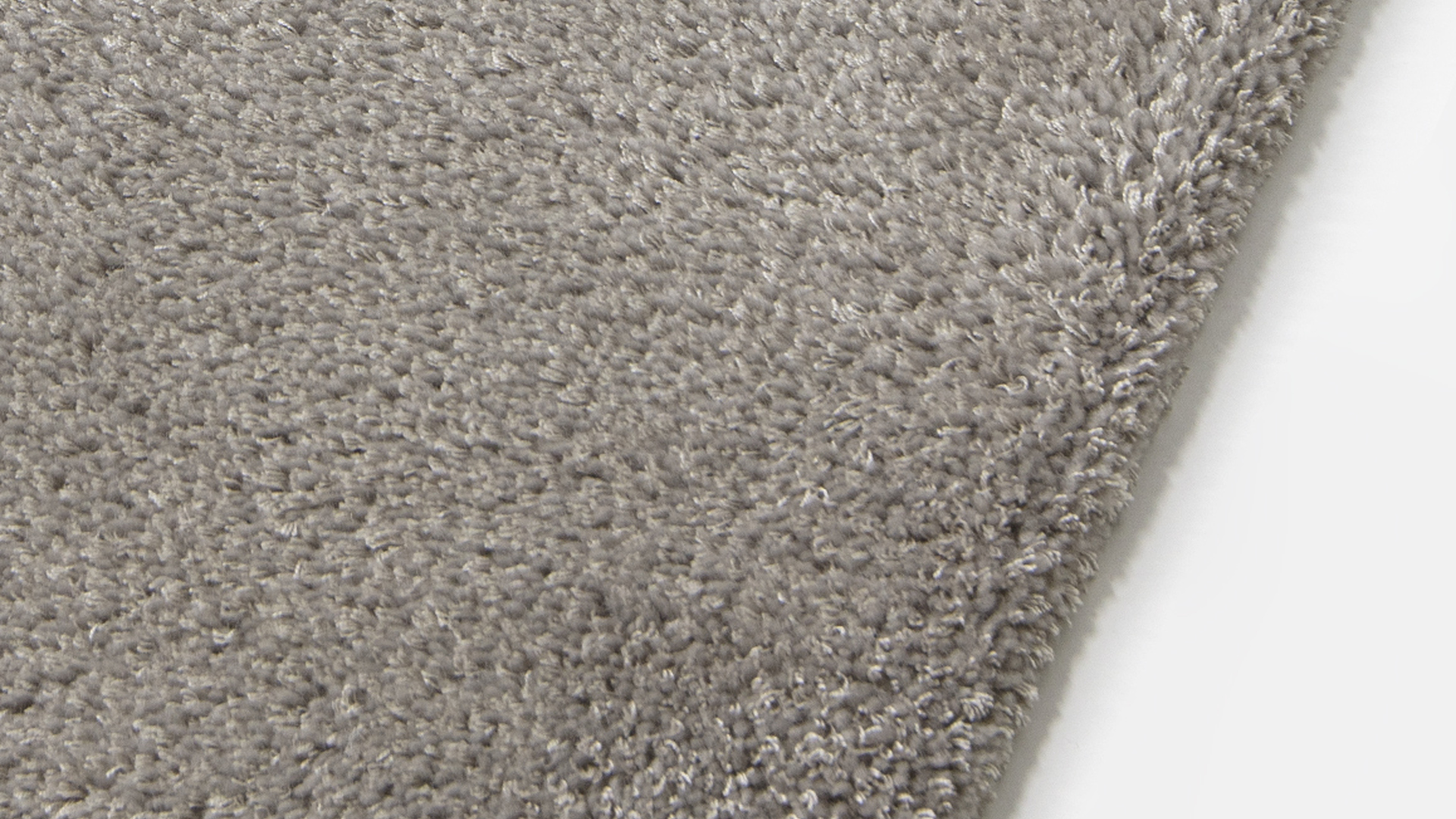 cc-tapis_LayersCollection_StudioPietBoon_layers-core-plain-smoke-cover.jpg