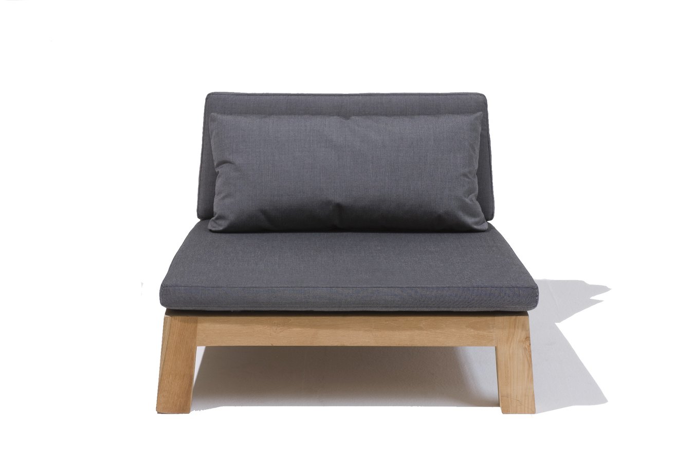 Gijs armchair.jpg