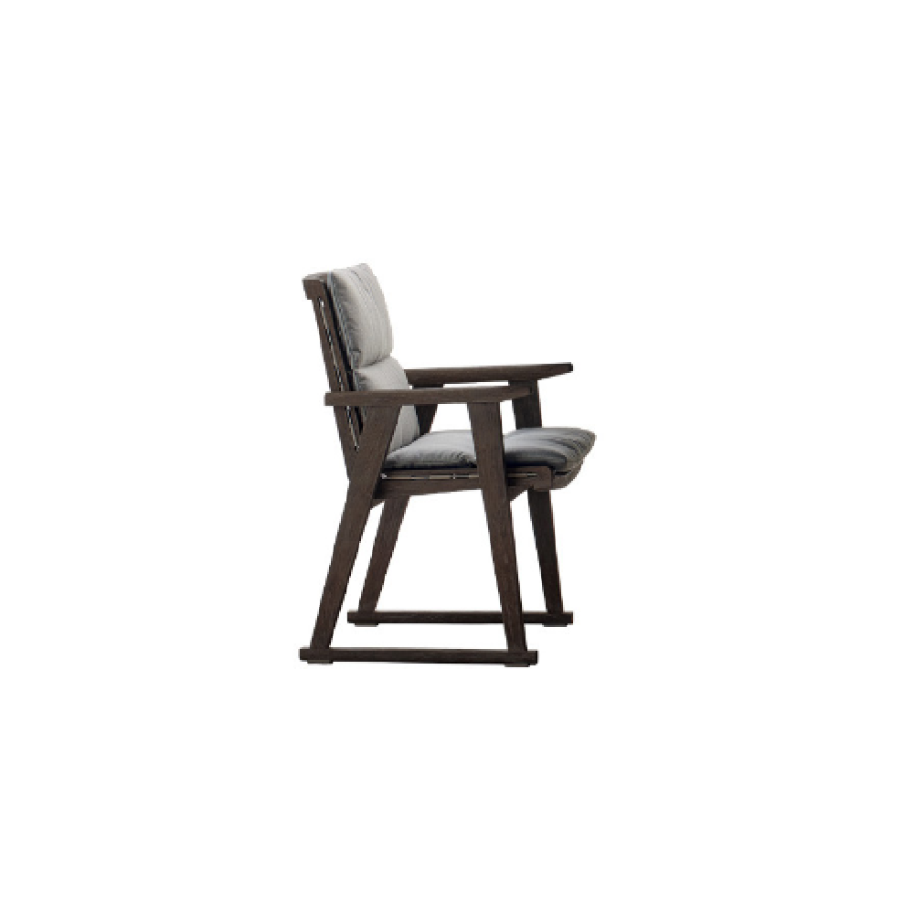 Gio chair3.png