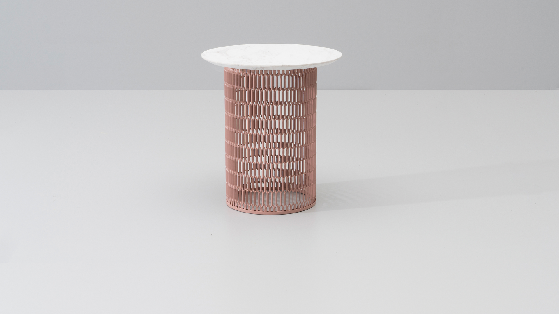 Side table pink.png