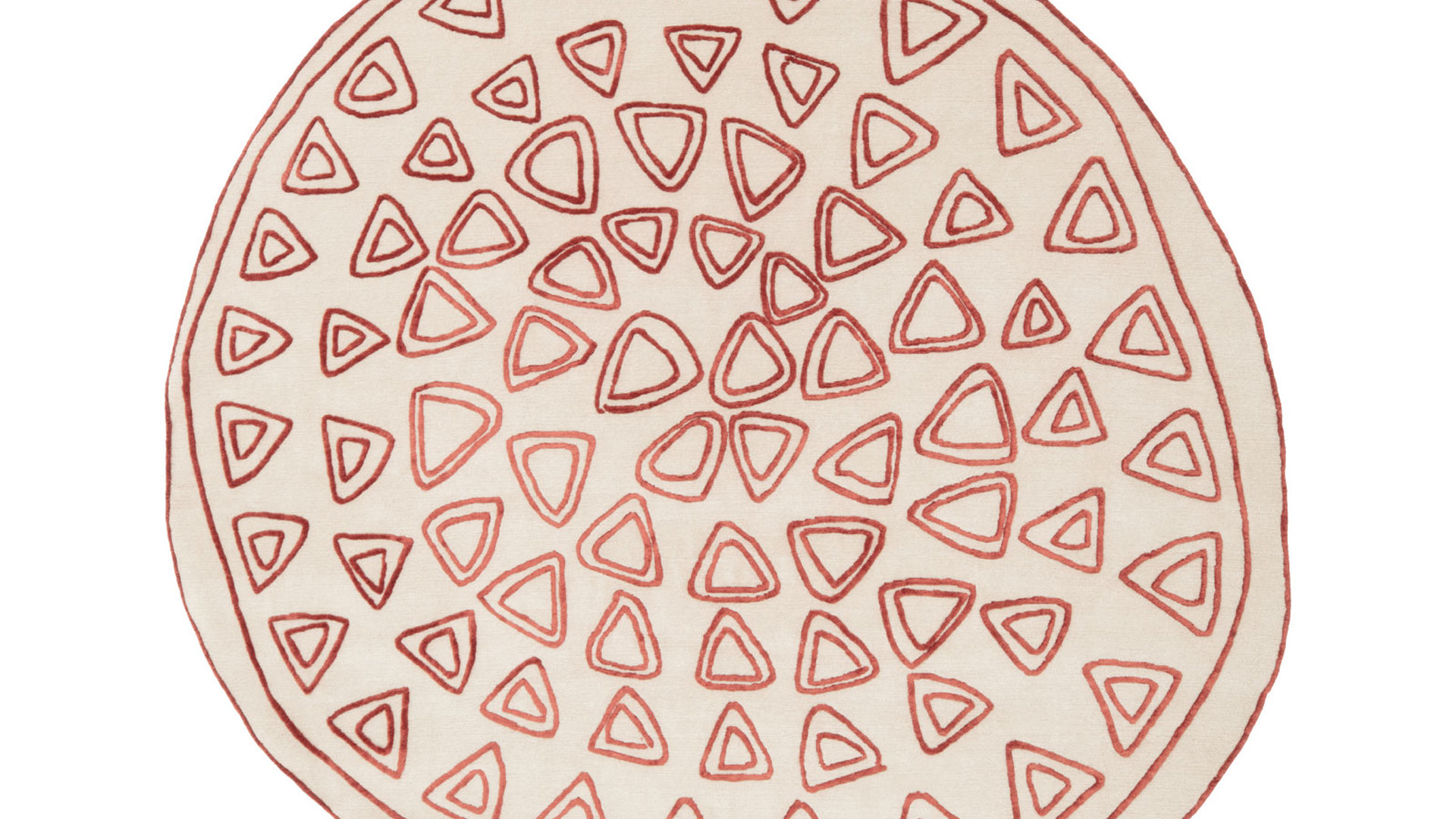 cc-tapis_NaifCollection_davidnicolas_triangles_red_rug.jpg