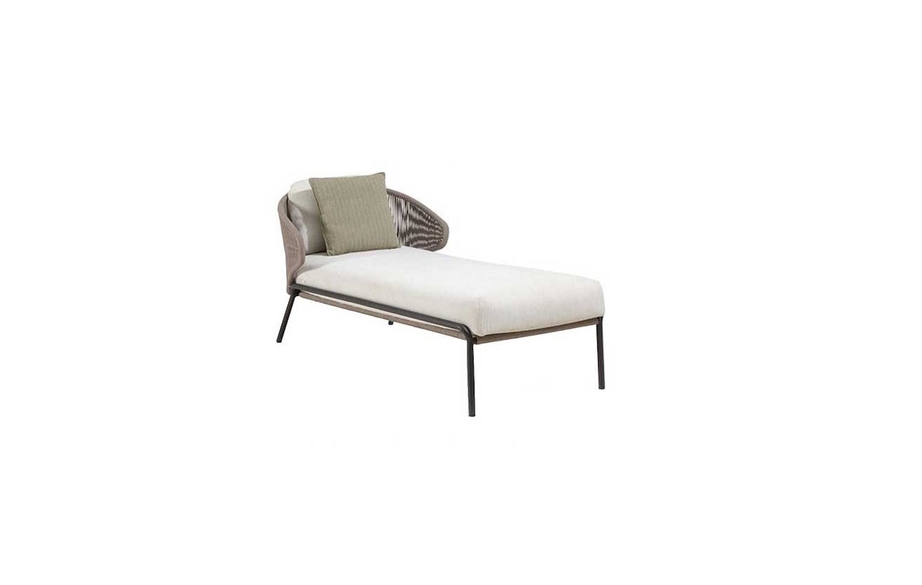 Chaise longue long.jpg