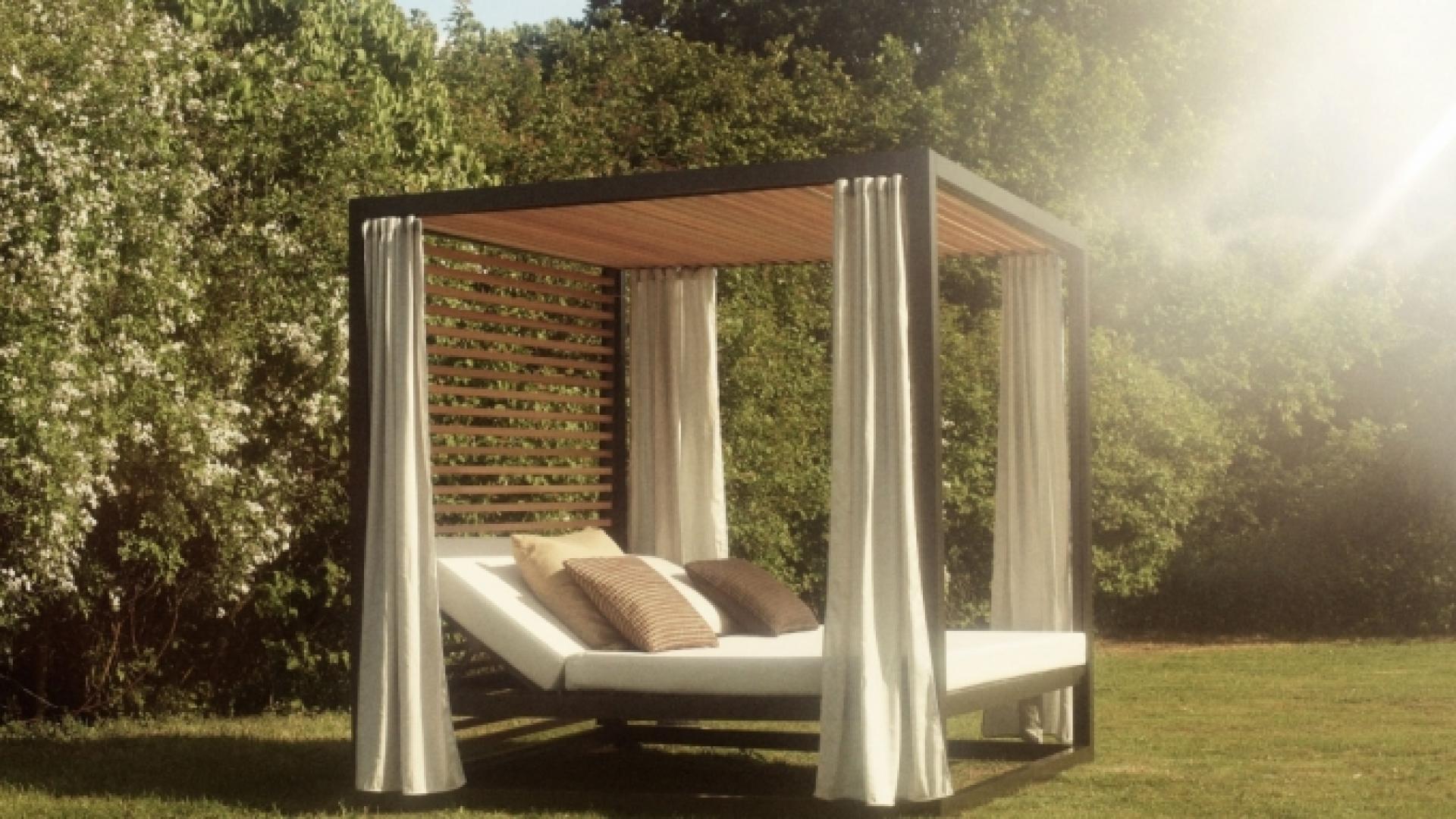 Landscape daybed