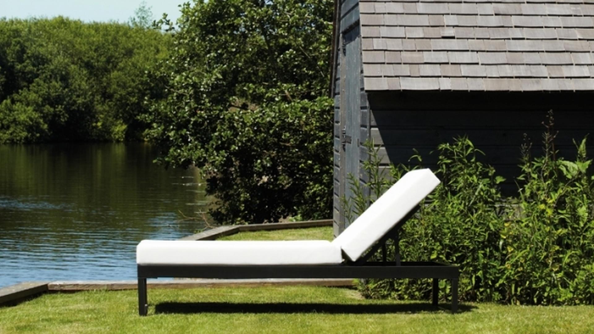 Landscape lounger