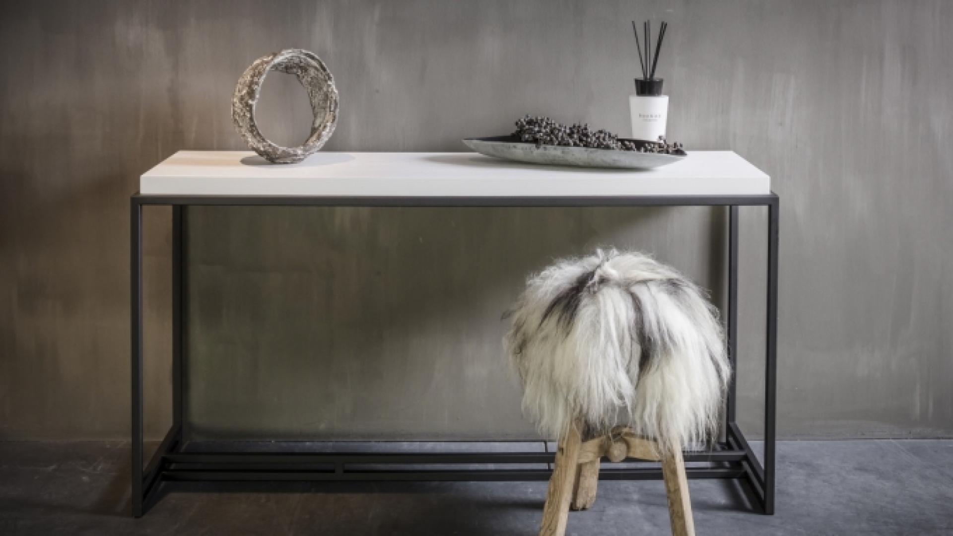 Sidetable Menton