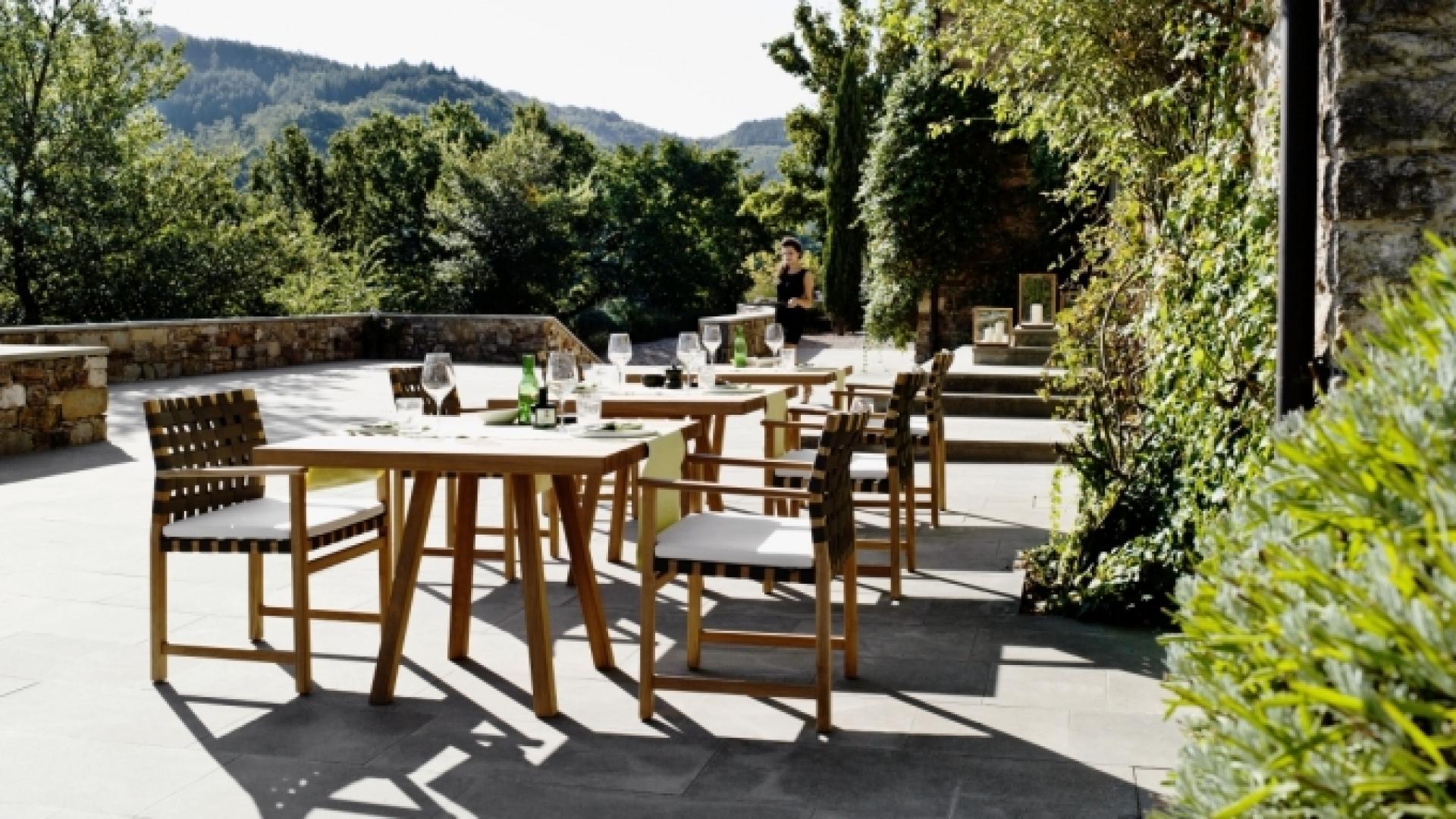 Vis à Vis eettafel
