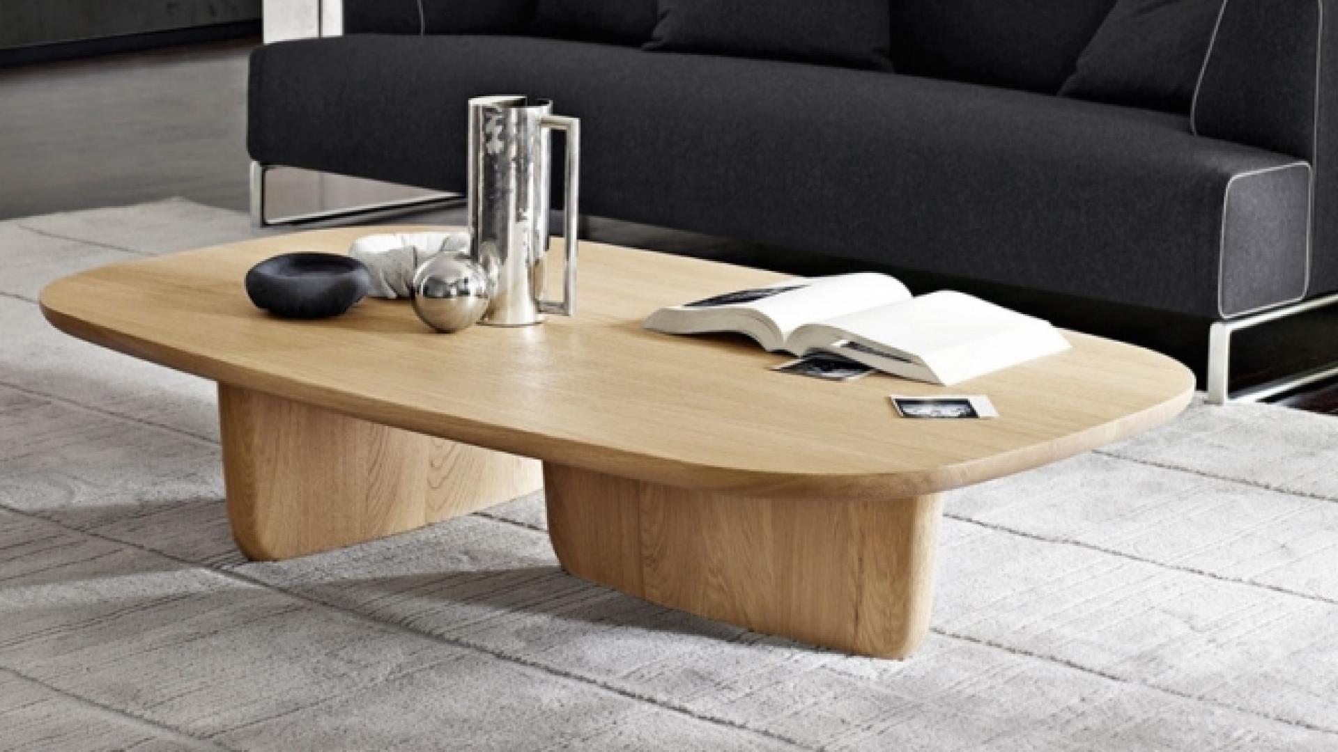 Tobi-Ishi Table