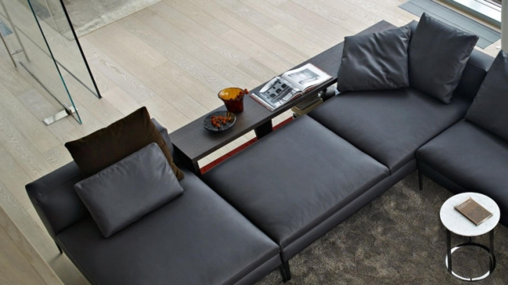 Michel Sofa met Chaise Longue