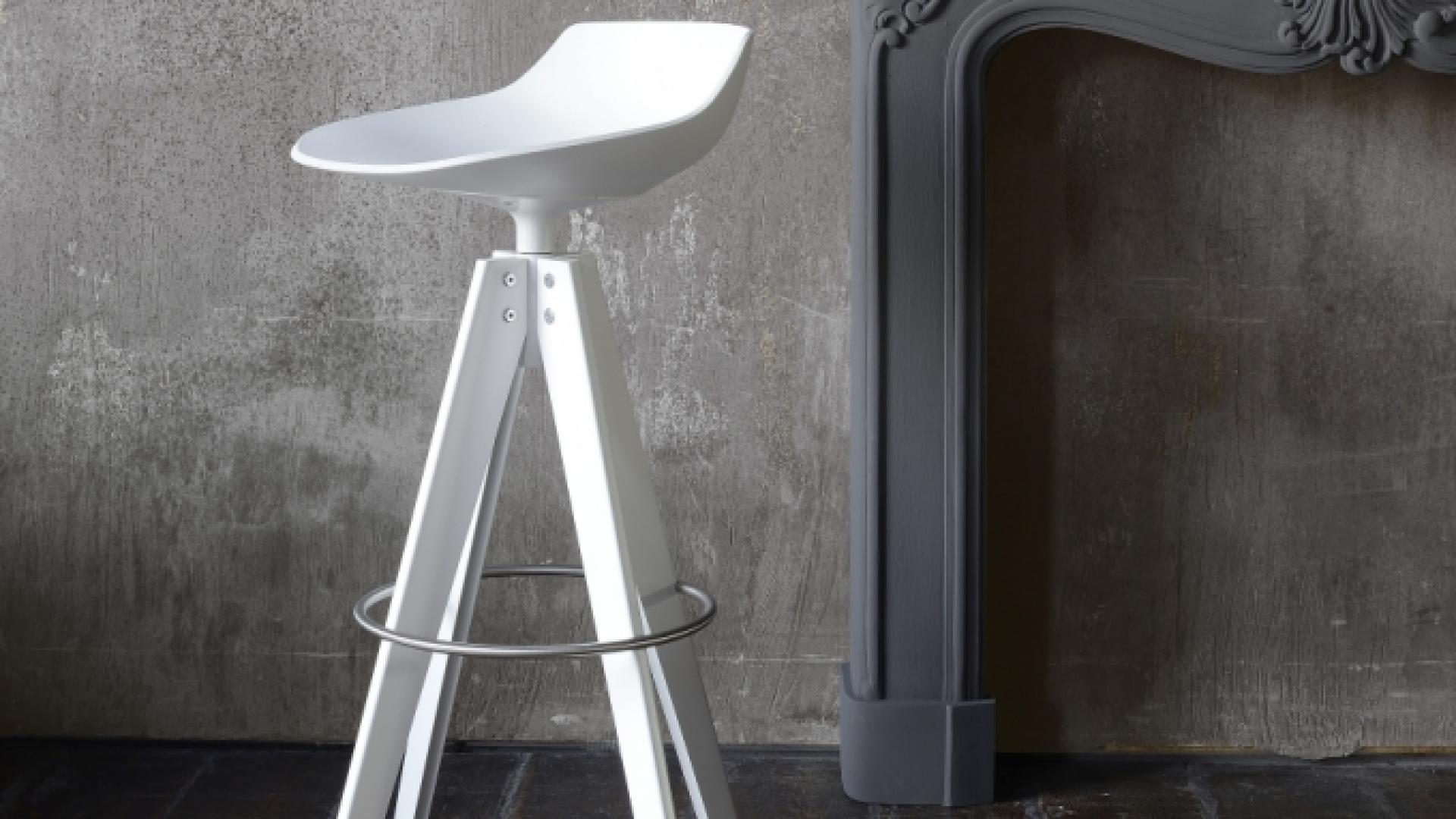 Flow Stool VN 4-legged steel base