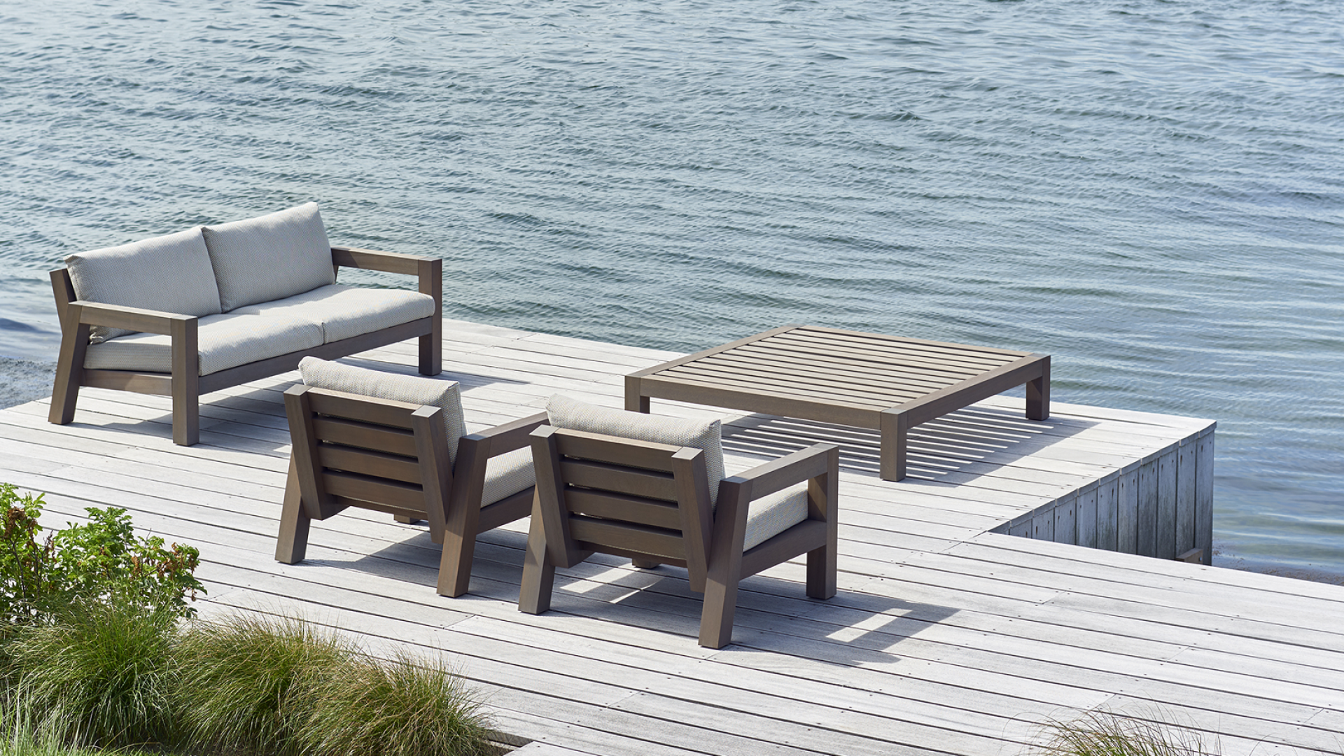 Lars coffee table