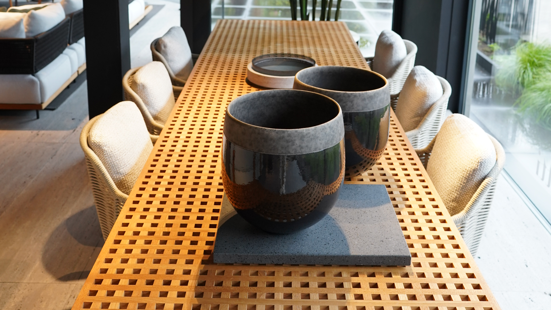 Quadrado Dining - Belt Cord armchairs